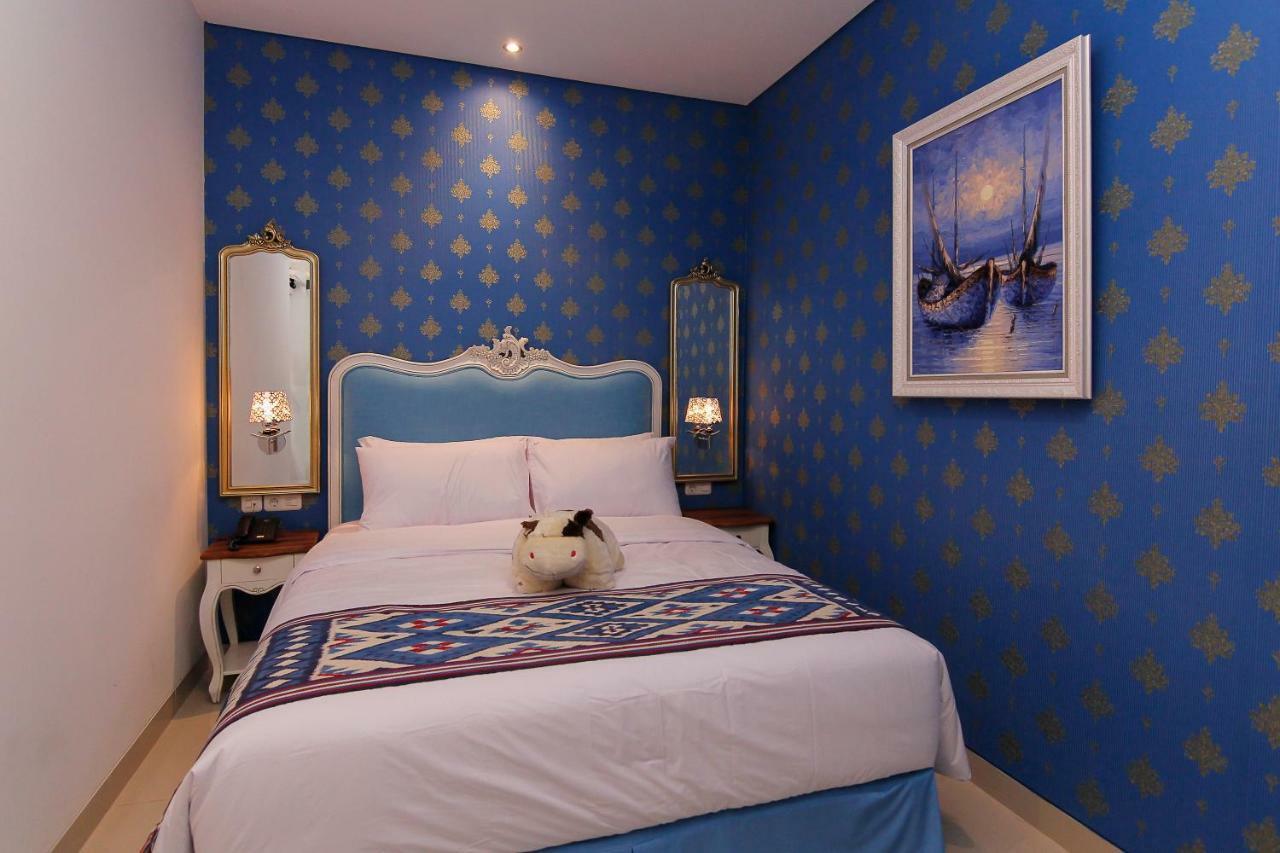 M Home Jakarta Bagian luar foto